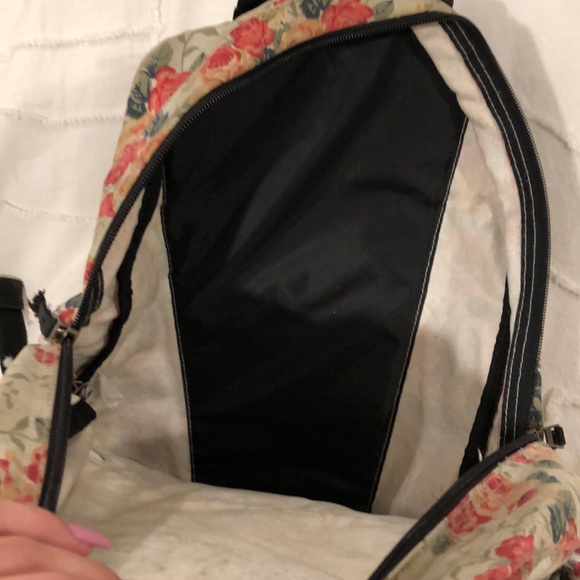 Floral Backpack - Picture 3 of 4